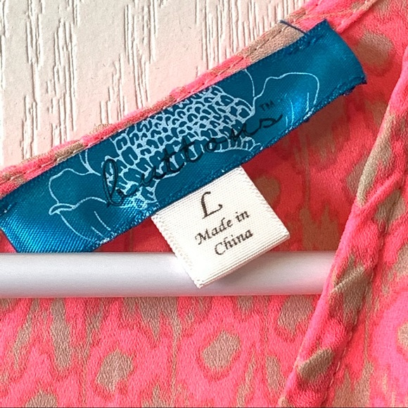 BUTTONS Geometric Print Neon Pink Romper—SZ. Lg - Picture 3 of 10